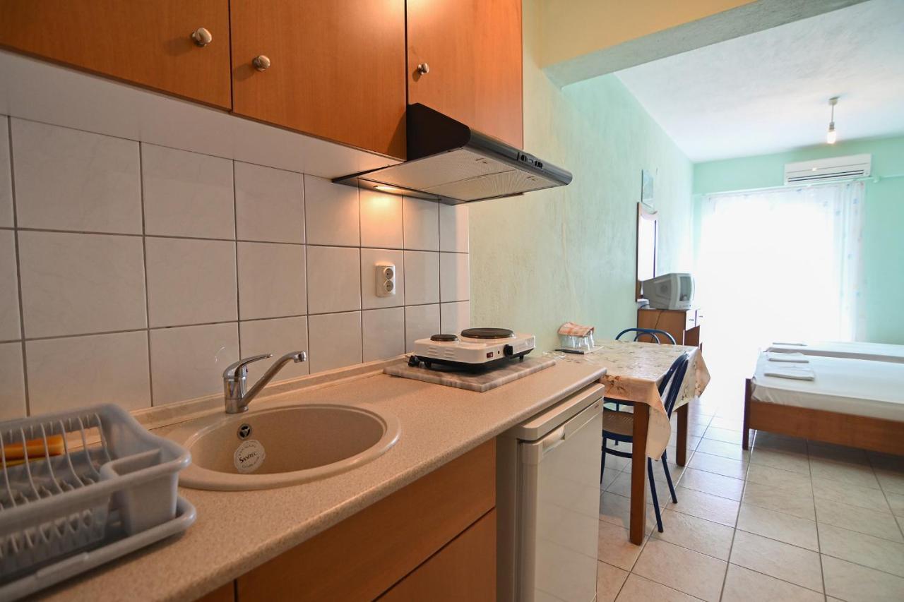 Greece Asprovalta Rooms Accomodation Apartment Hotel Petalo エクステリア 写真